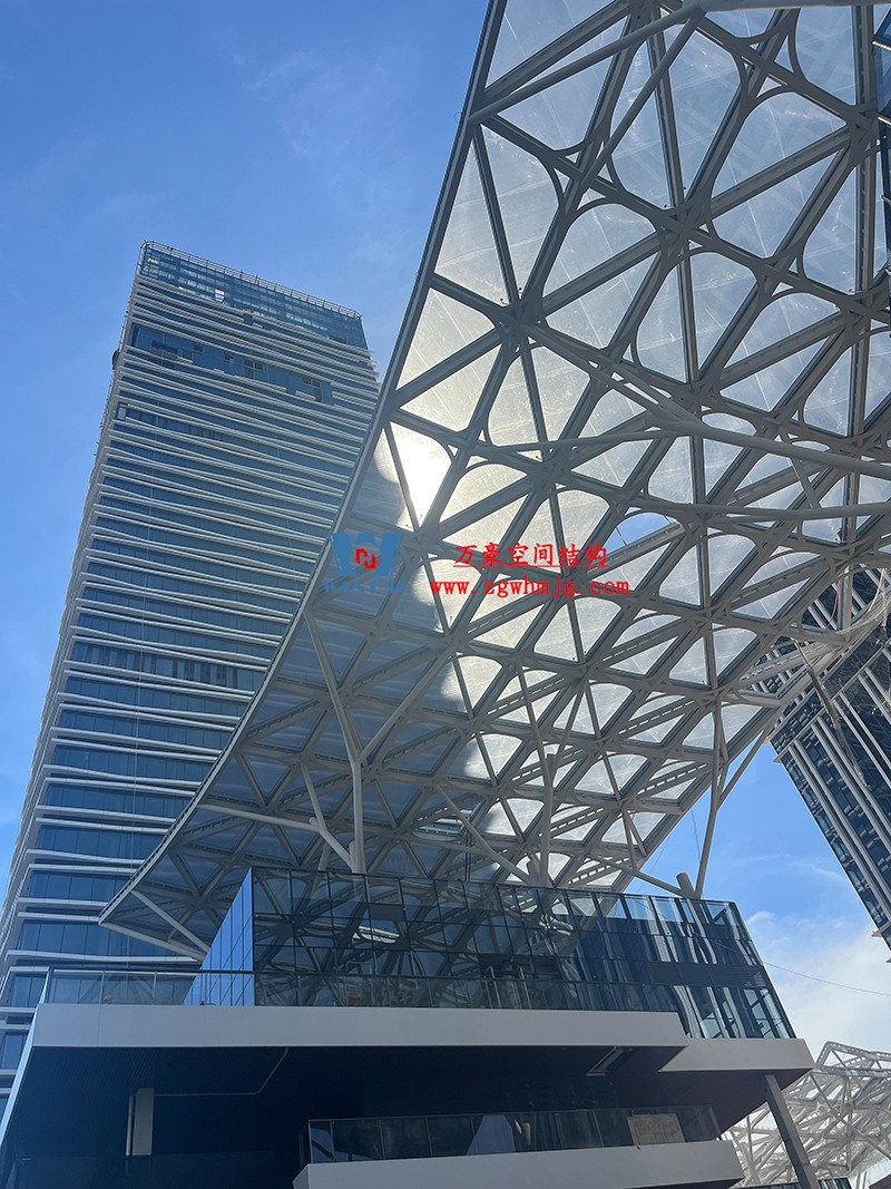 縱使烈日炎炎，腳步從未止歇！海南這個ETFE氣枕膜項目施工進度有最新消息