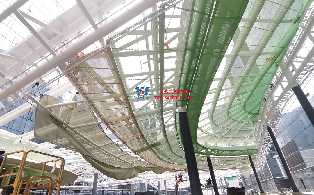高效協(xié)作|勇于擔當—杭州博多森谷ETFE氣枕連廊天幕項目最新施工進展