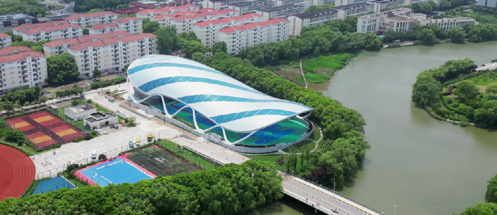 ETFE膜結(jié)構風雨操場