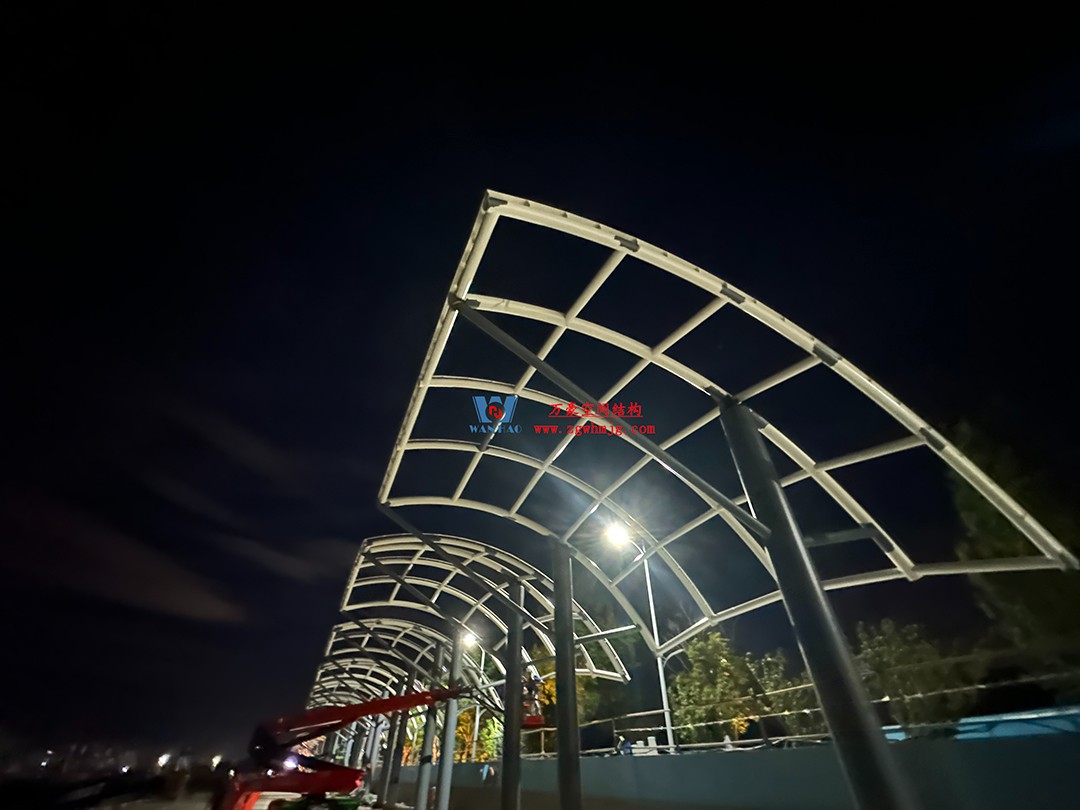 全面加速建設(shè)，創(chuàng)建優(yōu)質(zhì)精品工程