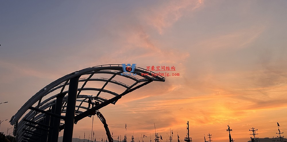 全面加速建設(shè)，創(chuàng)建優(yōu)質(zhì)精品工程