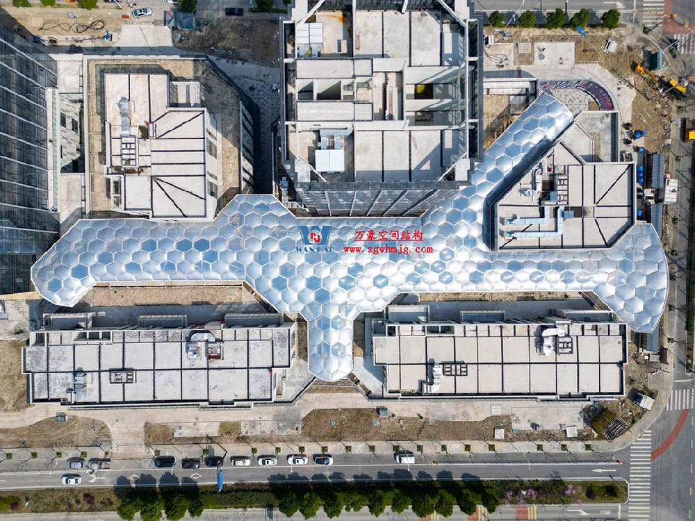 ETFE氣枕膜結(jié)構(gòu)天幕，讓商業(yè)街更具神韻！