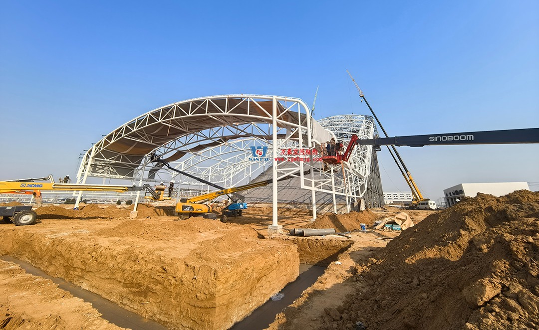 備受青睞的鋼膜結(jié)構(gòu)建筑景觀 備受青睞的鋼膜結(jié)構(gòu)建筑景觀