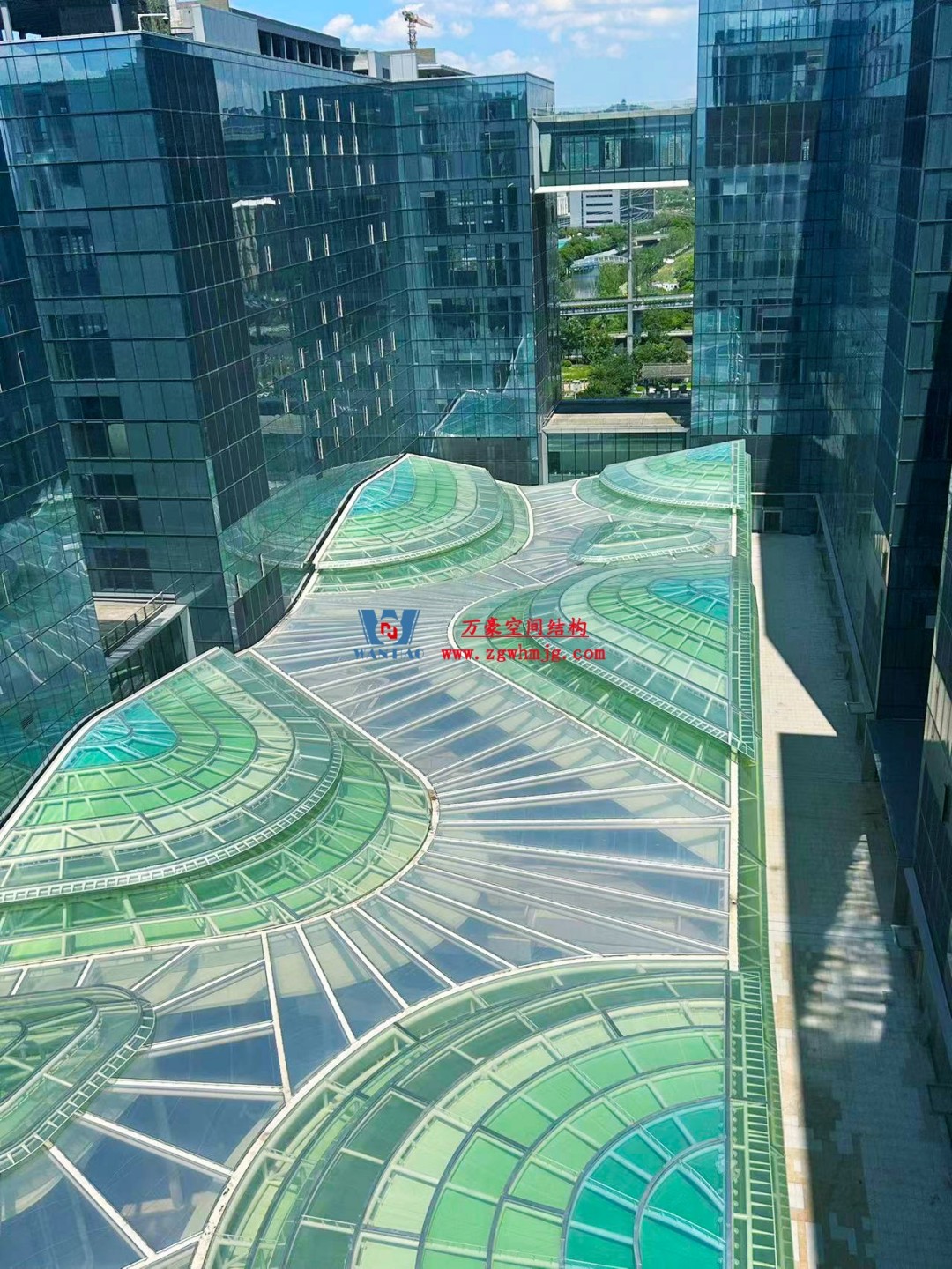 杭州博多森谷項(xiàng)目 | 萬(wàn)豪空間結(jié)構(gòu)以 “膜” 法重構(gòu)城市新地標(biāo) 杭州博多森谷項(xiàng)目 | 萬(wàn)豪空間結(jié)構(gòu)以 “膜” 法重構(gòu)城市新地標(biāo)