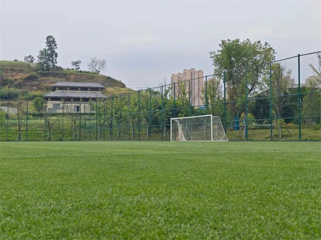 萬(wàn)豪集團(tuán)匠心助力，6月齊聚重慶龍興足球場(chǎng)為國(guó)足吶喊助威！