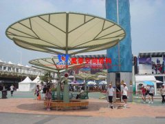 膜結(jié)構(gòu)傘是什么？設(shè)計(jì)膜結(jié)構(gòu)傘有哪些需要注意的事項(xiàng)？