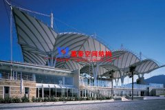 張力膜結(jié)構(gòu)是什么？張力膜結(jié)構(gòu)有哪些特點(diǎn)特稱？