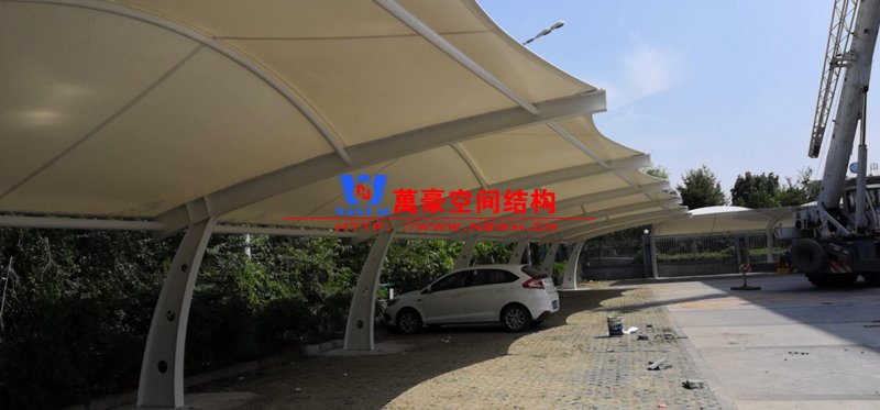 膜結(jié)構(gòu)車(chē)棚