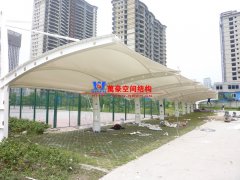 膜結(jié)構(gòu)車棚安裝時(shí)有哪些技術(shù)要求？膜結(jié)構(gòu)車棚安裝注意事項(xiàng)有哪些？