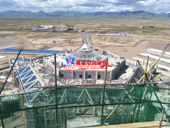 茶卡鹽湖景區(qū)膜結構工程火熱施工中