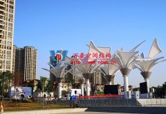 PTFE膜結(jié)構(gòu)冬季施工有哪些難題？為什么PTFE膜結(jié)構(gòu)工程在冬季施工會(huì)增加成本？