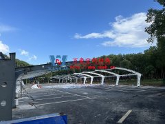 寧波大學(xué)北大門停車場(chǎng)遮陽棚改造提升工程進(jìn)入膜結(jié)構(gòu)安裝階段